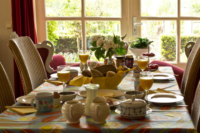 Others 2, Bed & Breakfast Maryland, Asten