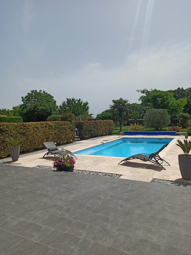 Sport & Beauty, Magnolia, Charente