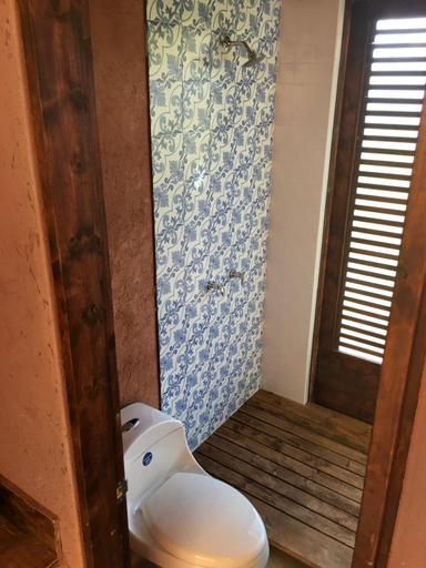 Bathroom 3, Portal de Iza, Izá