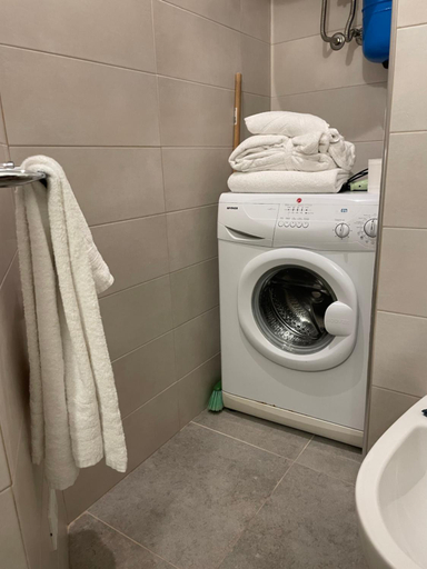 Bathroom 3, IL GABBIANO, Savona