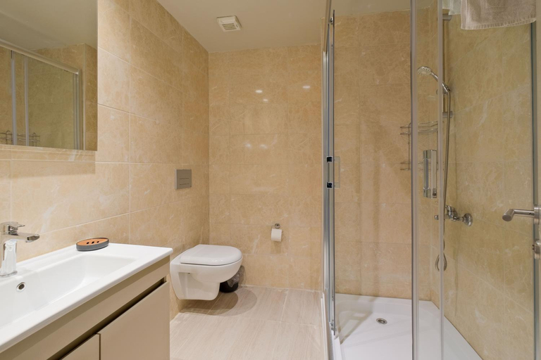 Bathroom 3, New Inn Hotel Cadde 54 Mall, Merkez