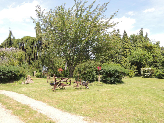 Others 5, La Ferme du Bourg, Calvados
