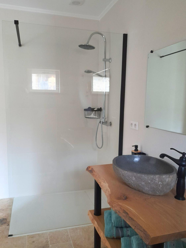 Bathroom 3, MaCoCo Maison Coeur Corbieres, Aude