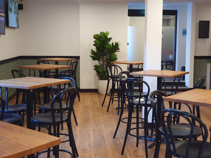 Food & Drinks 5, Empire Hotel, Goulburn Mulwaree - Goulburn