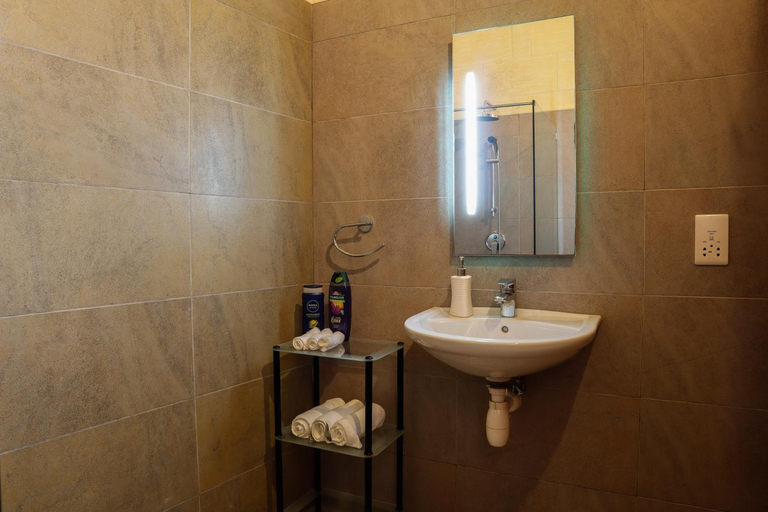 Others 4, Rosehill B&B