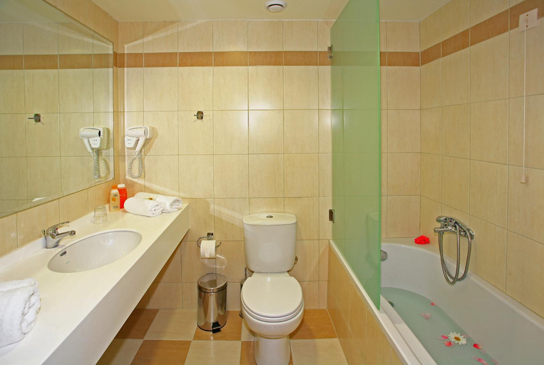 Bathroom 5, Eurohotel Katrin Hotel & Bungalows, Crete