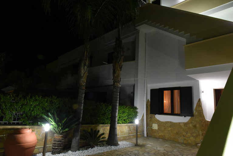 Others 3, B&B Lady Jolanda, Lecce