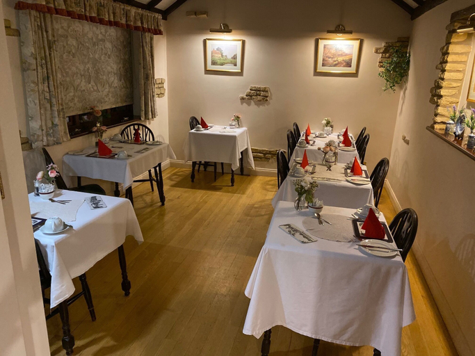 Food & Drinks 4, Cotswold House, Oxfordshire