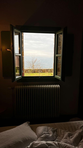 Bedroom 2, Foresta in Medias Mores, Peloponnese