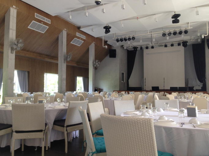 Food & Drinks 5, Greta Resort and Sport Club, Sattahip