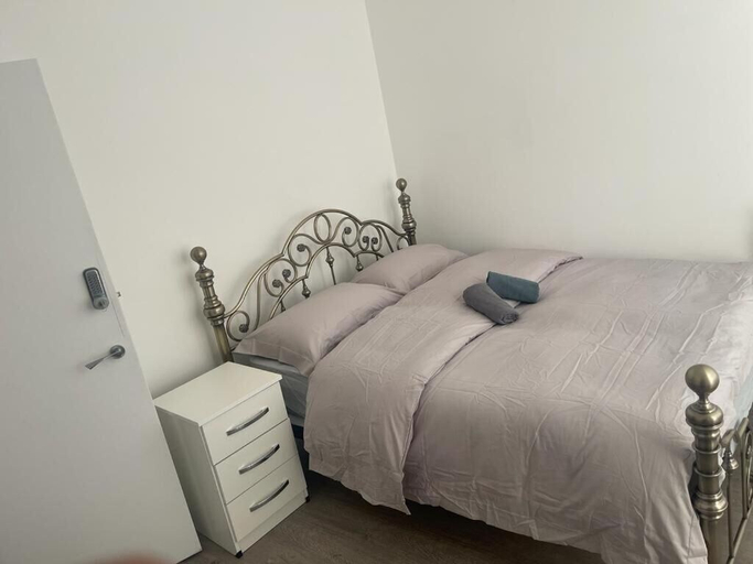 Bedroom 5, RAHAL ILFORD, London