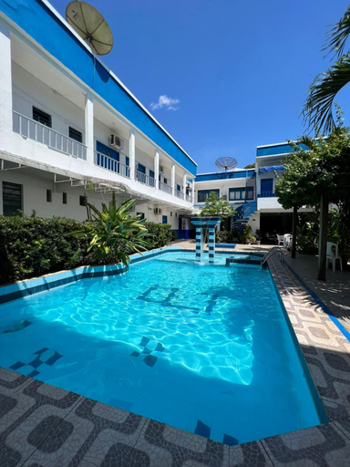 Swimming pool, Regine's Hotel, Itacoatiara