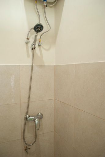 Bathroom 11