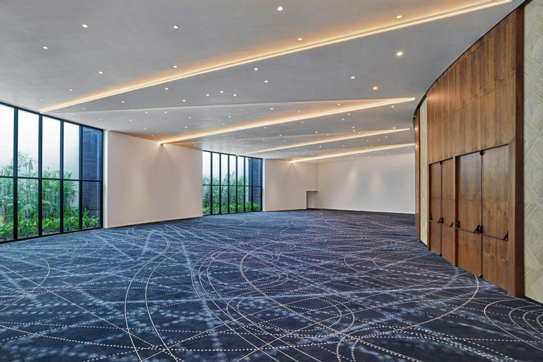 Business Facilities 16
