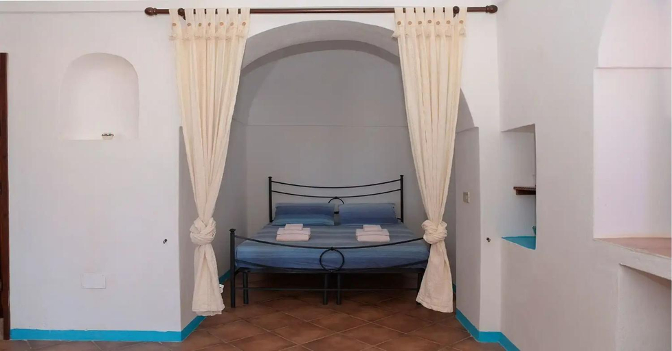 Bedroom 2, Dammusi Barone, Trapani