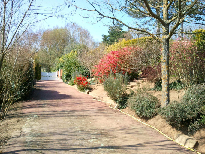 Others 5, Mas du Trezon, Maine-et-Loire