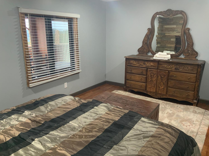 Bedroom 2, Cedar House, Taney