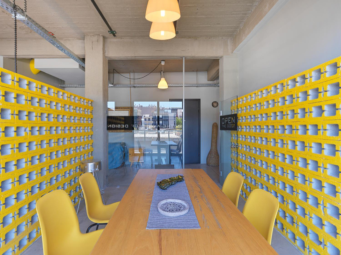 Food & Drinks, Ceramus Apartments Gazi View, Attica