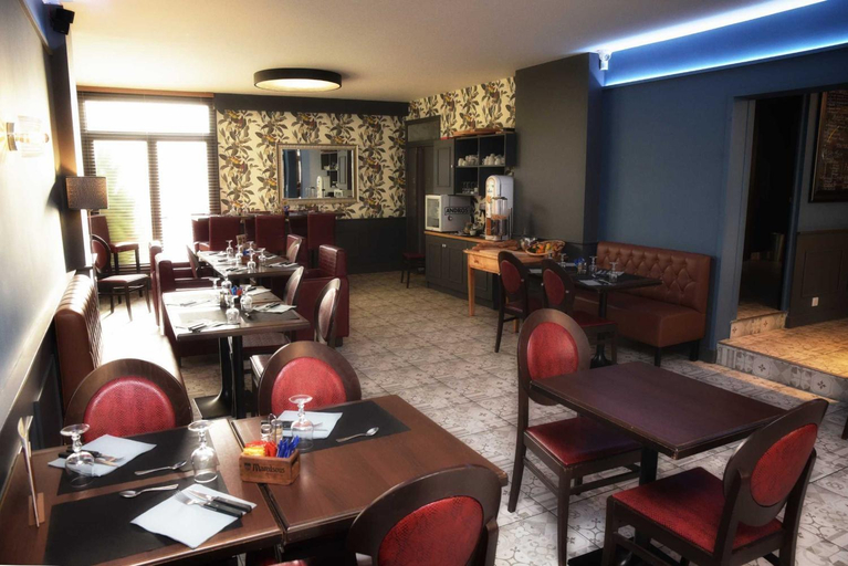 Food & Drinks 4, Cafe de Paris, Aveyron