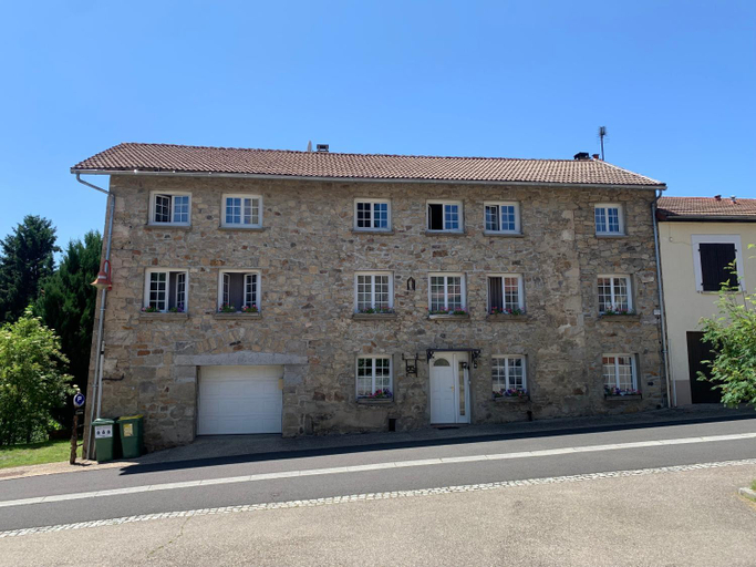 Exterior & Views 1, Chambres d'Hotes LES VERGERS DE LOUISE, Puy-de-Dôme