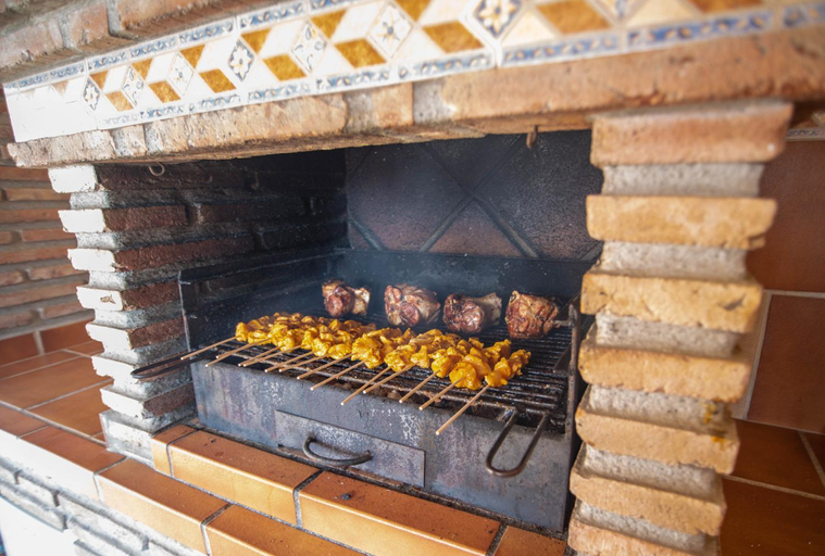 Food & Drinks 4, Casa rural en Nerja Villa RuiSol by Centrall alquileres turisticos, Málaga