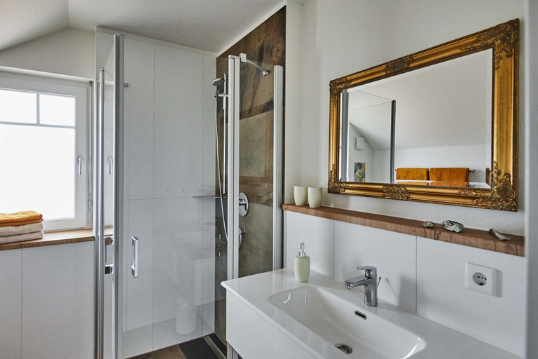 Bathroom 5, Biopension Satya, Ortenaukreis