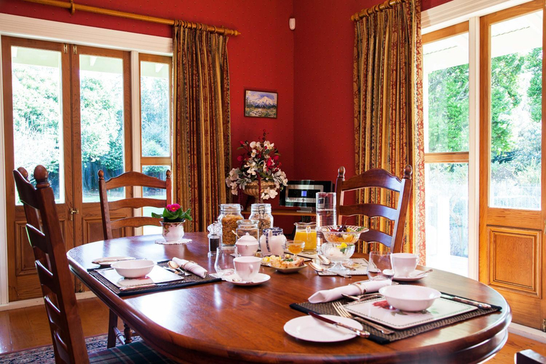 Food & Drinks 5, Tairoa Lodge & Cottage, South Taranaki