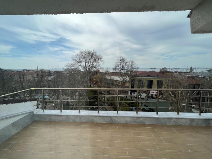 Others 5, H&L Suites, Fatih