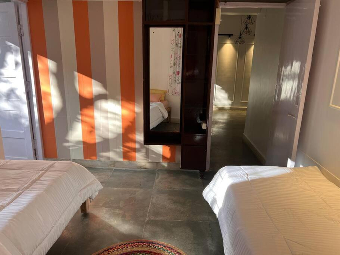 HOME STAY, Mumbai Suburban