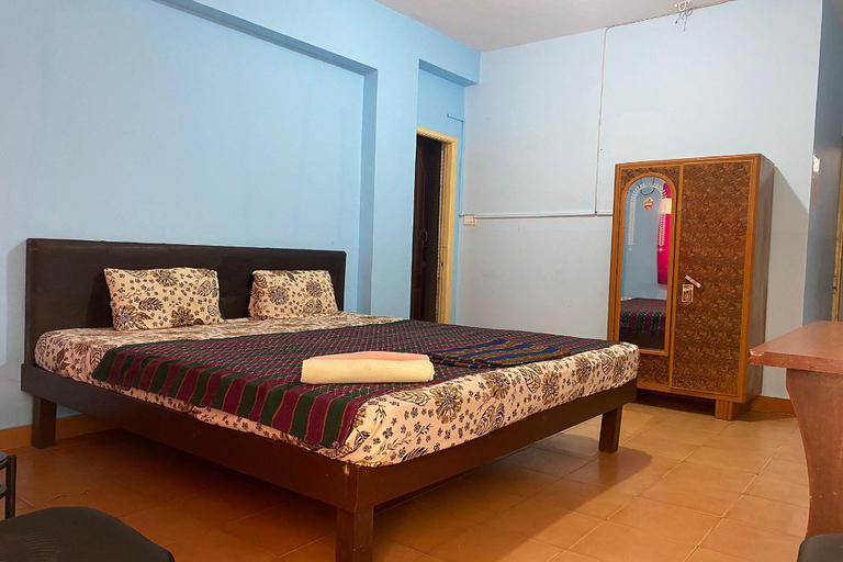 Others 5, Akash Guest House, North Goa