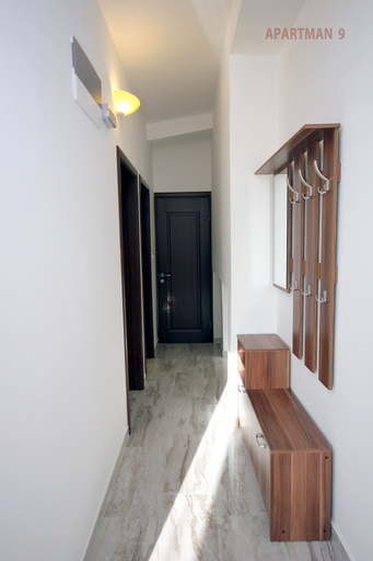 Others 5, Kojic Apartments