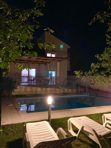 Others 3, Villa Alvin, Herzegovina-Neretva