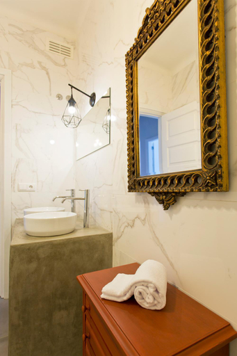 Bathroom 2, ORM Catedral & Sao Bento & Luiz Apartments, Porto