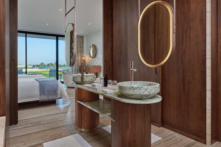 Bathroom 16