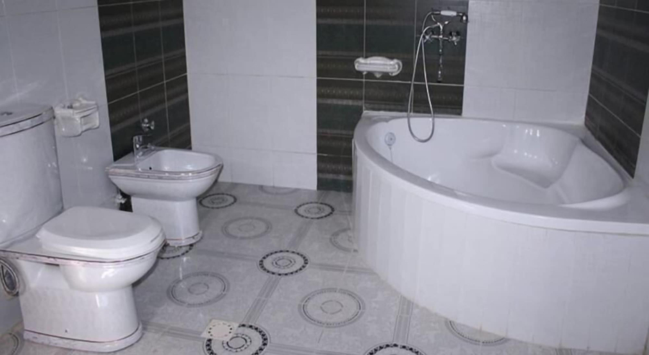 Bathroom, Royal Suites, Nouakchott