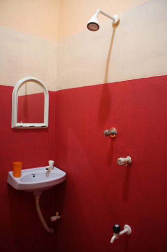 Bathroom 2, Sukriti beach Resort, Thiruvananthapuram