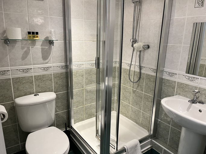 Bathroom 3, The Ship Hotel, Kent