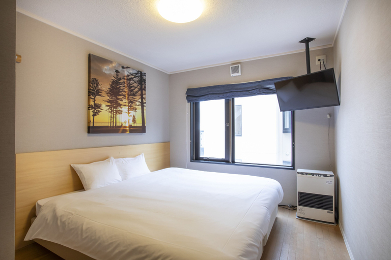 Others 4, M Lodge, Kutchan