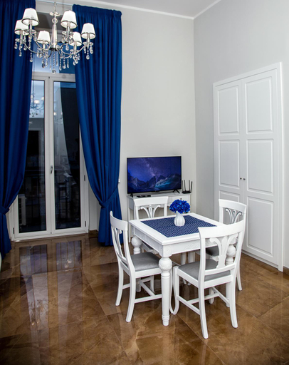 Others 5, Villa Giuseppina, Napoli