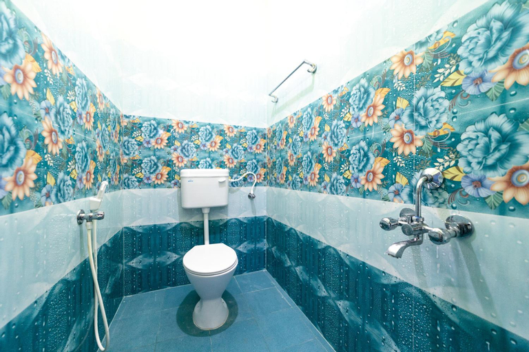 Bathroom 10