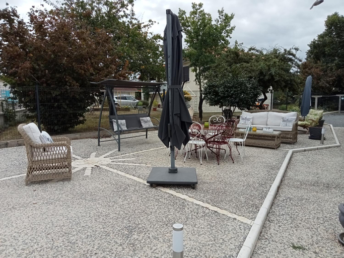 Others 4, Chambre privative avec salle d'eau, Charente