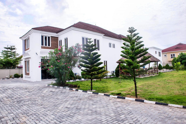 Others 2, House4, Eti-Osa