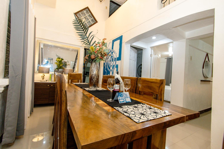 Others 4, Whitehaus BnB, Bais City
