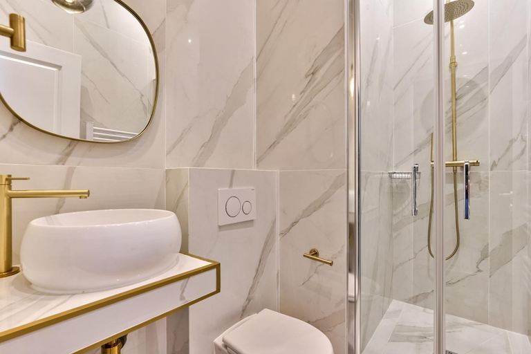 Bathroom 3, NEW ! Outstanding 2BR & 1BR Apt in Paris 15, Paris