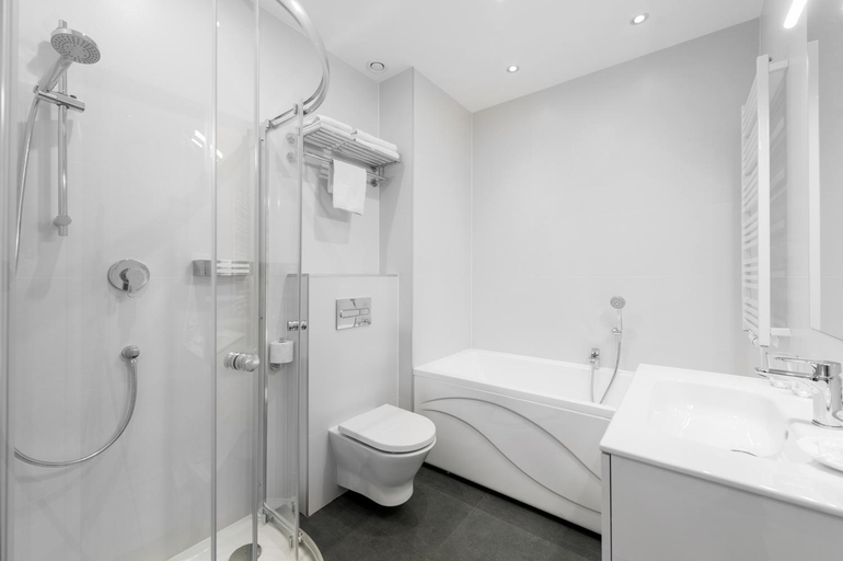 Bathroom 5, Apart Avenue 22, Poznań City