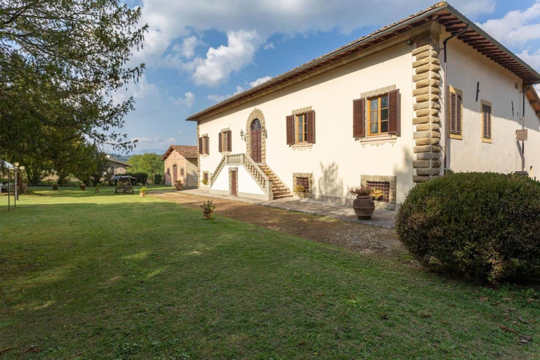 Villa Eugenia Tuscany with private Pool, Sauna & Gym, Florence