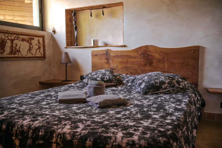 Bedroom 2, Valsoyo, Drôme