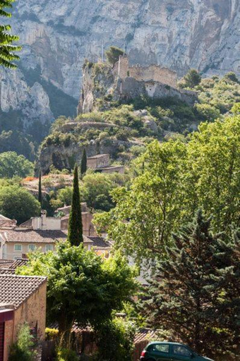 Others 5, La Figuiere Fontaine de Vaucluse, Vaucluse