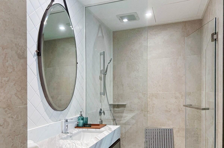 Bathroom 5, Inter Continental Residences 2 Bedroom, Hua Hin