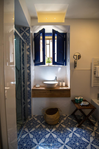 Bathroom 5, Crudo Home, Napoli